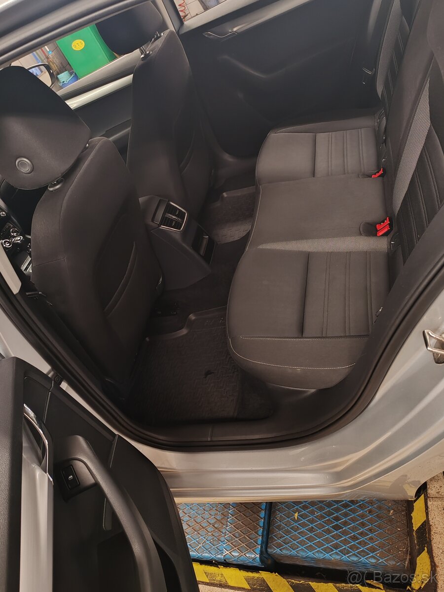 škoda octavia 1,6 tdi 85 kW - 11