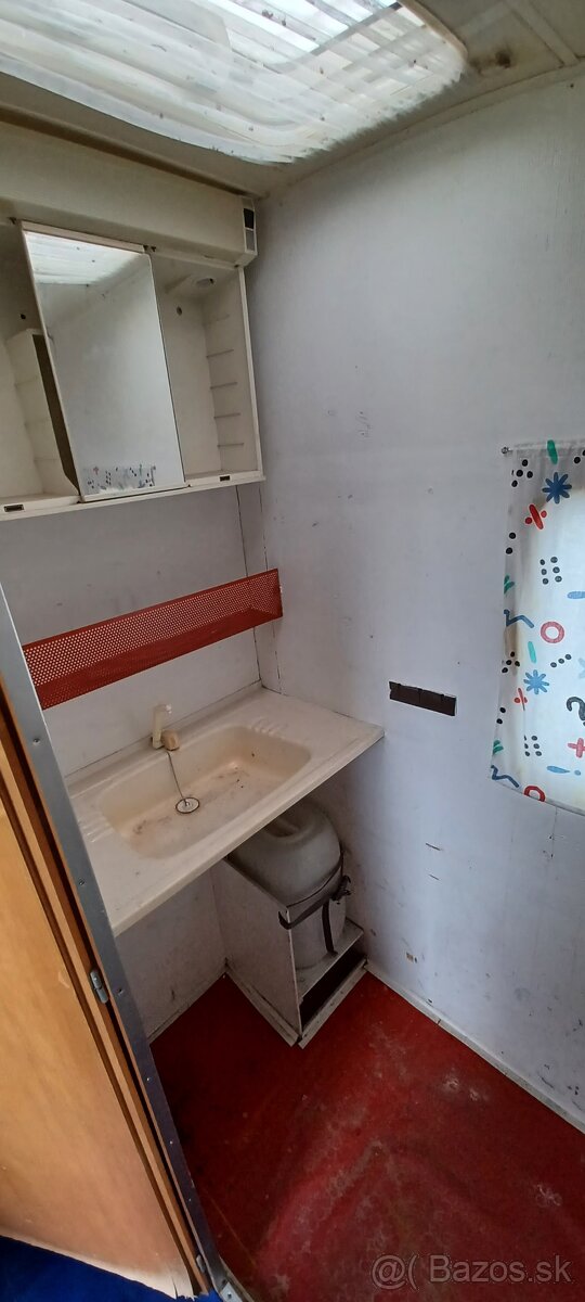 Predám karavan, obytný príves - 11