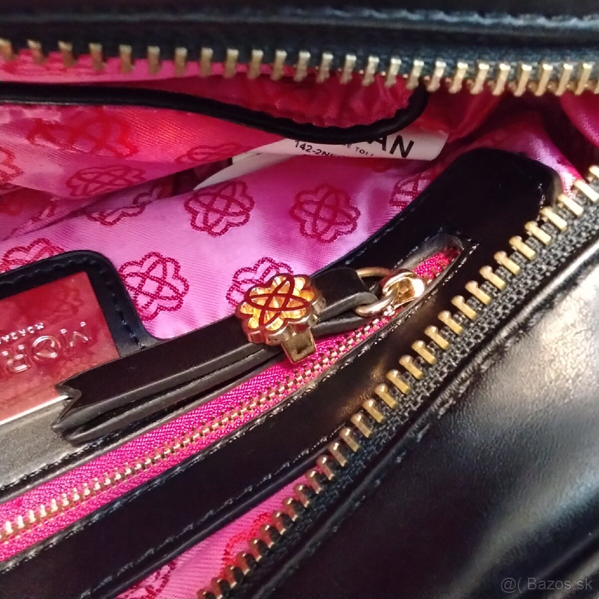 Elegantná čierna prešívaná crossbody kabelka MORGAN - 11