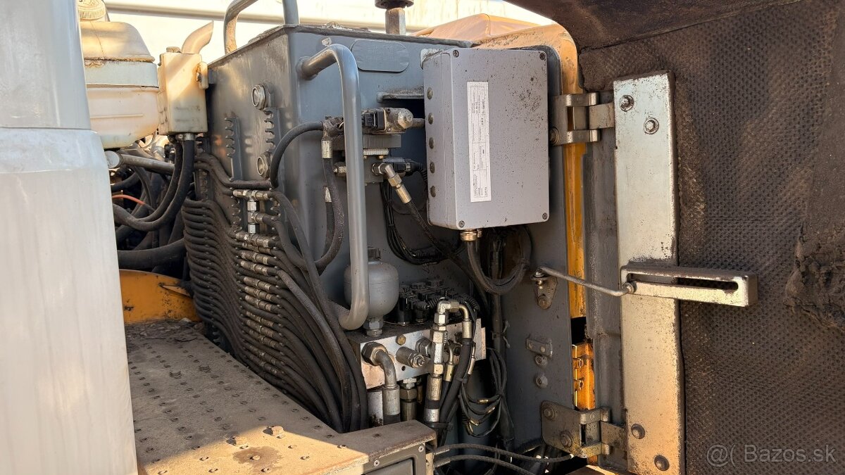 Prodám Liebherr R 313 Litronic - 11