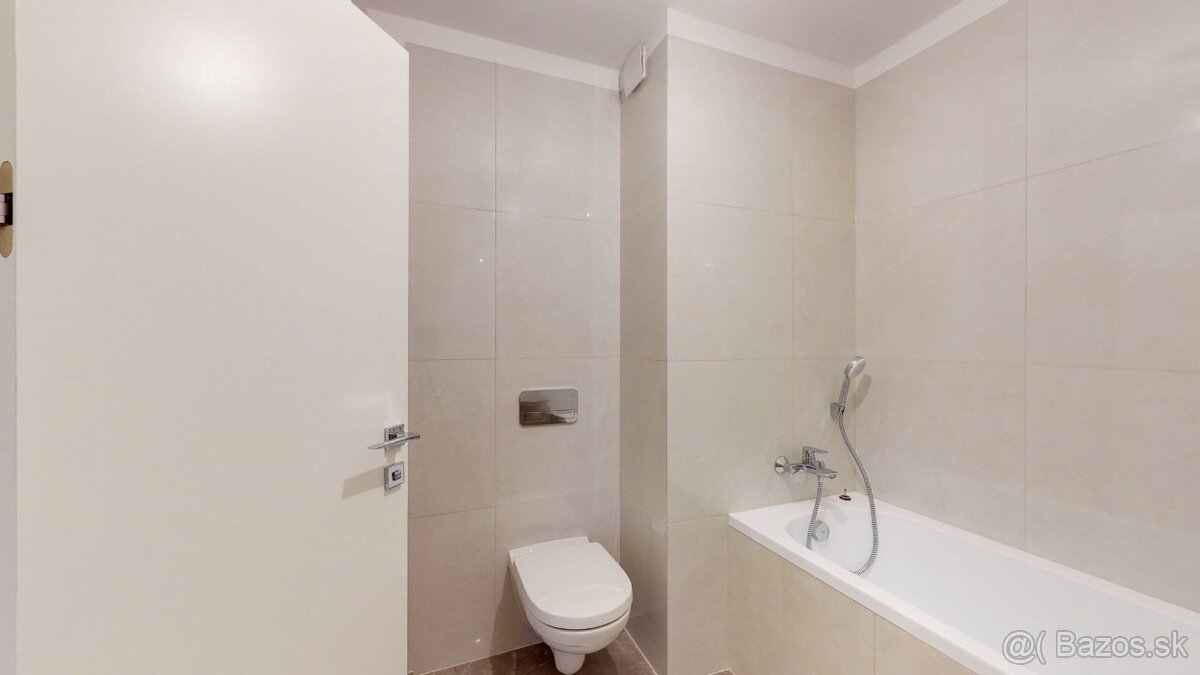 Úžasný 3 izbový byt s balkónom Rumančeková 48 - Ružinov - 11