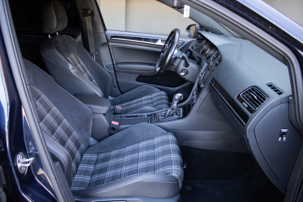 Volkswagen Golf Variant 2.0TDI GTD DSG - 11