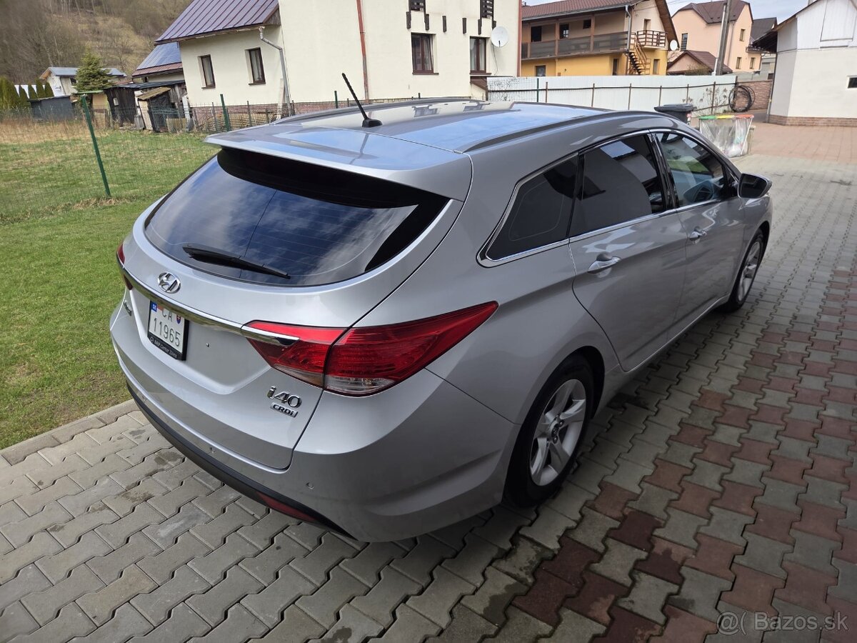 Hyundai i40 CW 1.7 CRDI - 11