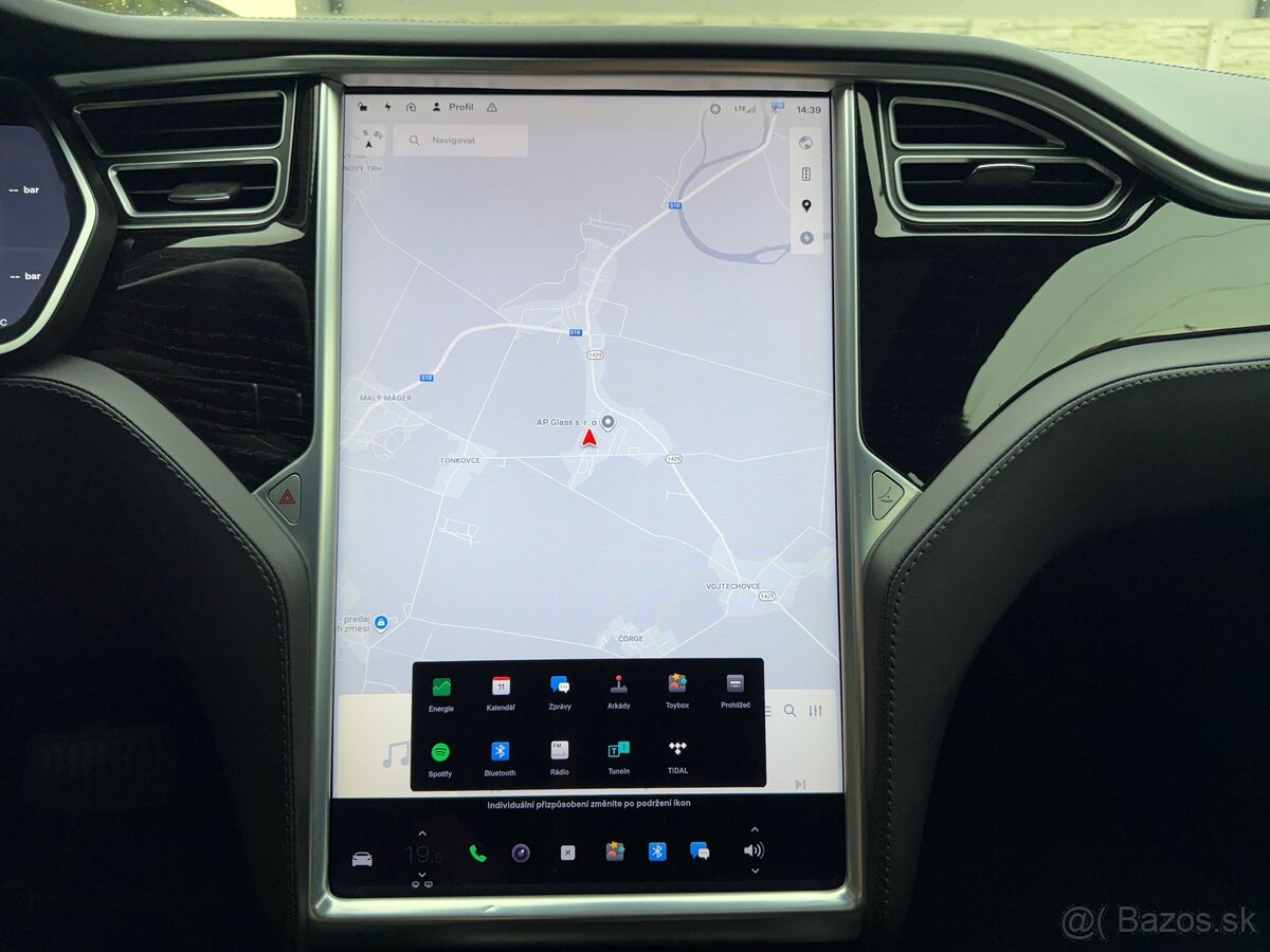 Tesla Model S 75D - 11