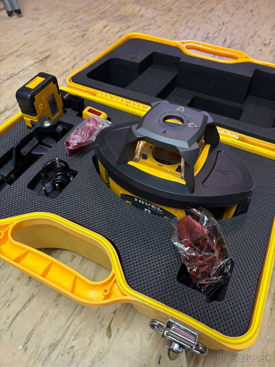 Rotačný laser NIVEL SYSTEM NL520 sada komplet - 11