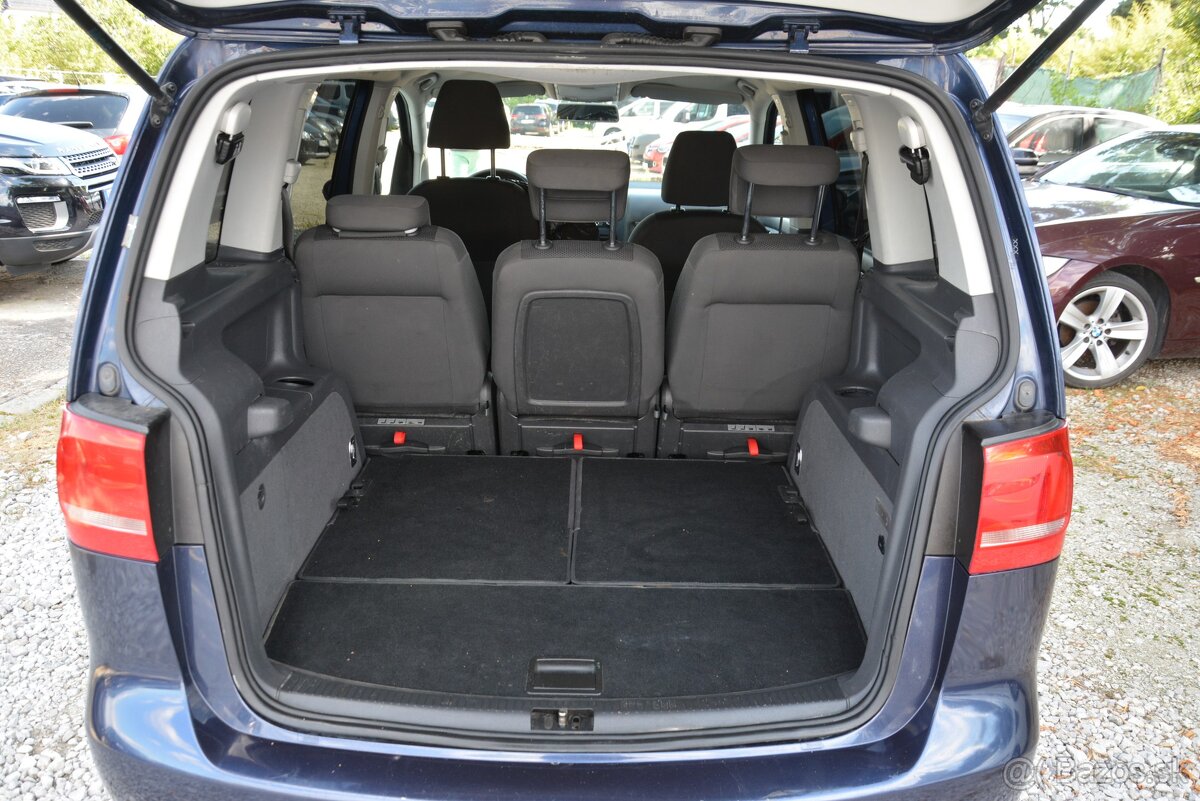 Volkswagen Touran 1.60 TDi 7 Miest - 11