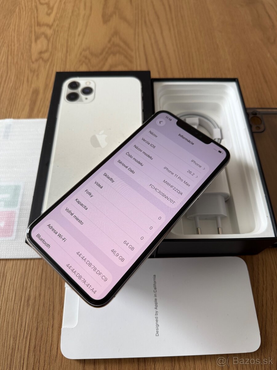 iPhone 11 Pro Max 64 gb Silver - komplet príslušenstvo,záruk - 11