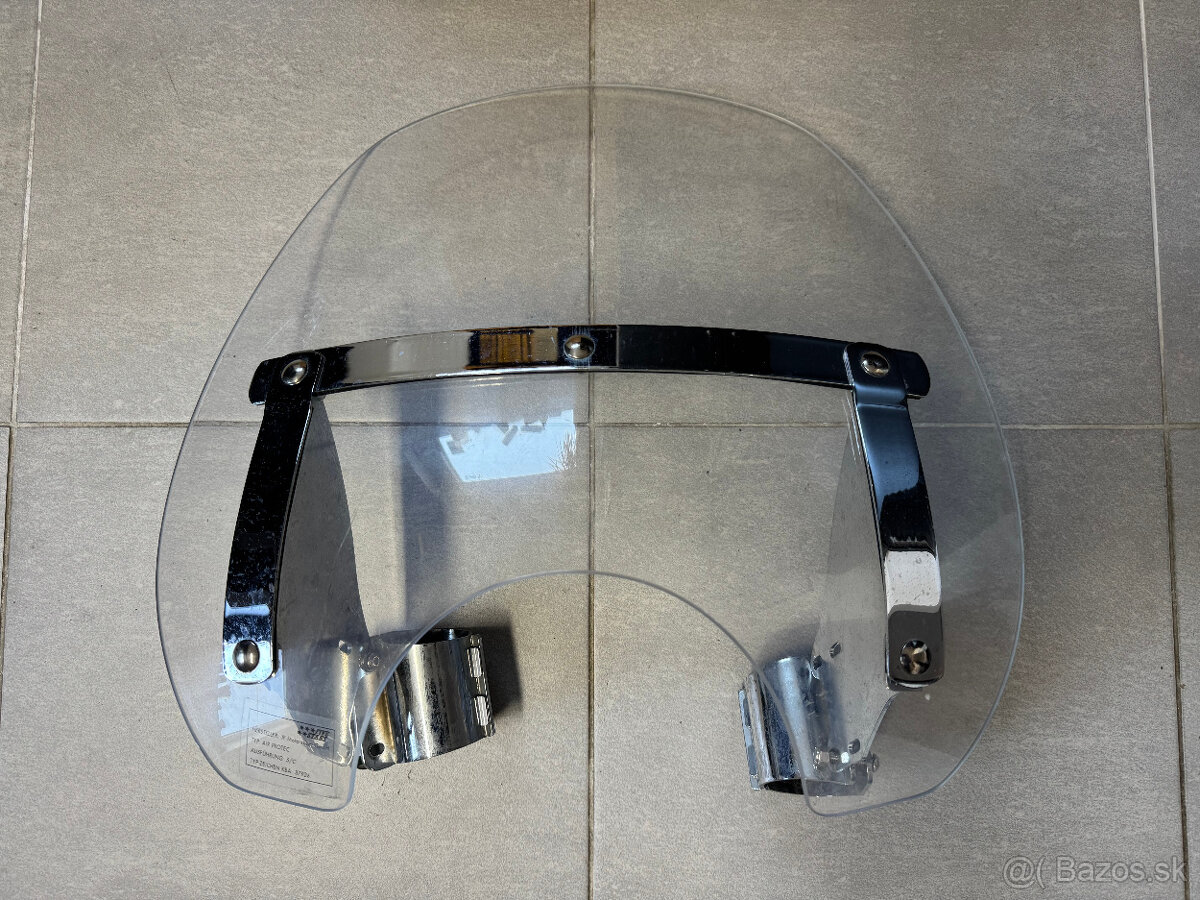 Suzuki VZ 800 Marauder - 11