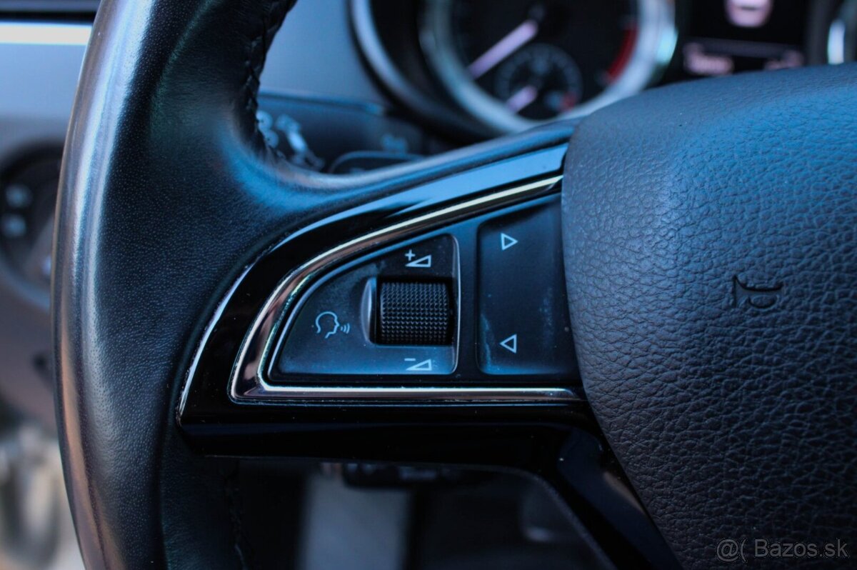 Škoda Octavia Combi 2.0 TDI Team DSG - 11