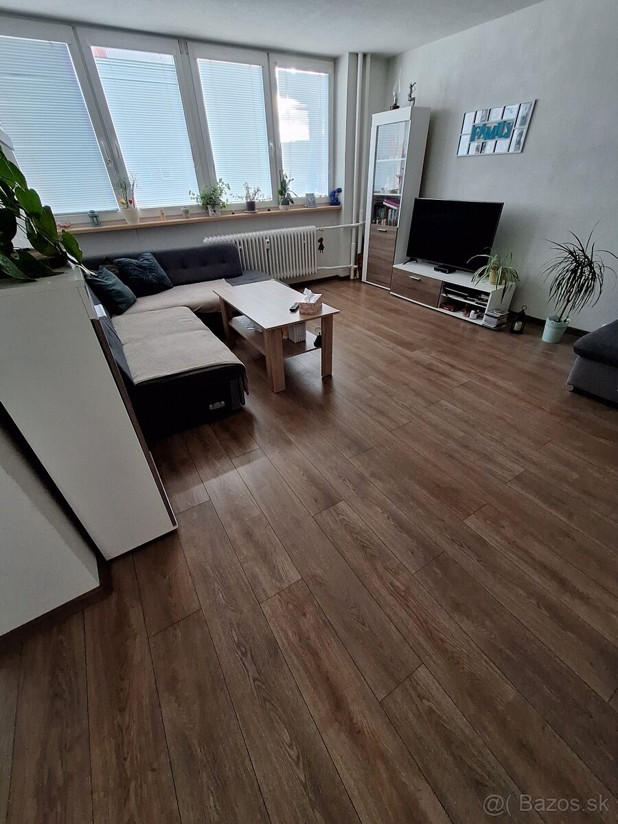 REZERVOVANY - 3 izbový byt v Spiškom Podhradí - 11