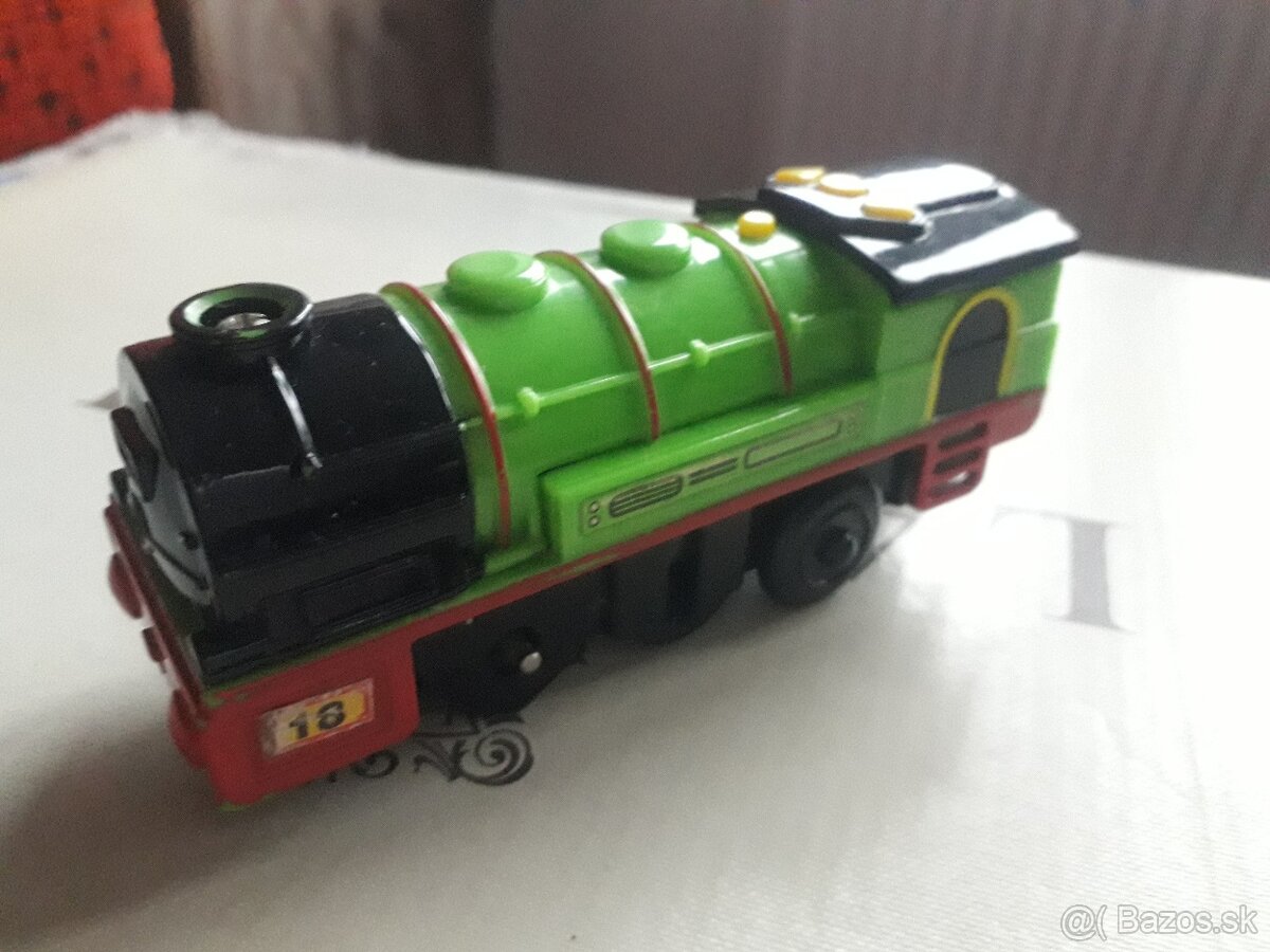 Mašinky vláčik Tomáš - 11