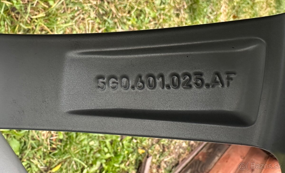 Salvador R-line R18 5x112 originál Volkswagen - 11