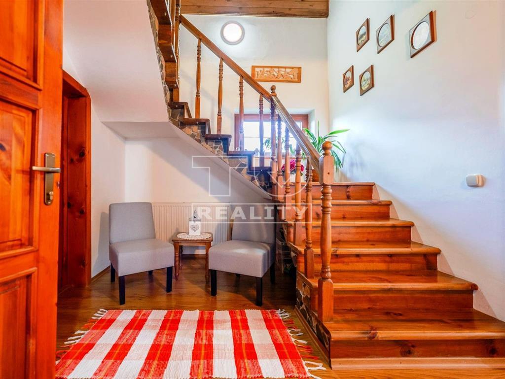 EXKLUZÍVNE v TUREALITY ponúkam 6 izbový RD vo vidieckom... - 11