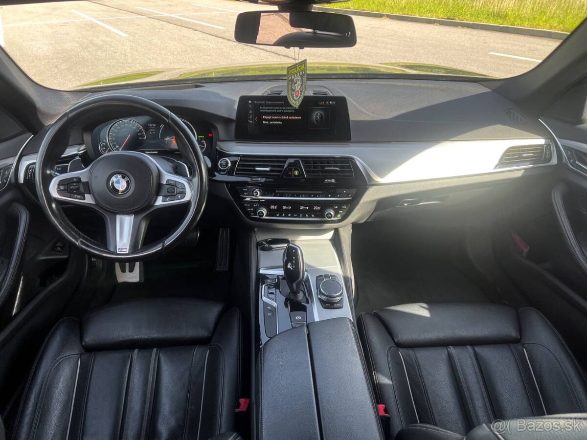 BMW Rad 5 Touring 520d A/T ZNÍŽENÁ CENA - 11