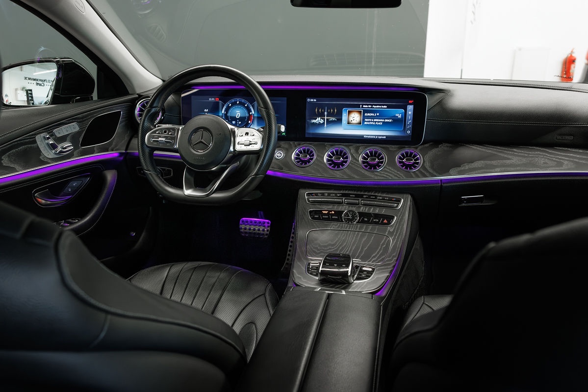 Mercedes-Benz CLS 350d 4Matic AMG Line - 11