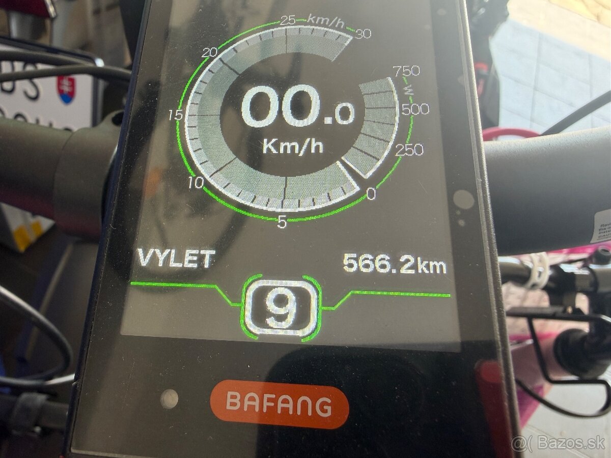 Crussis e-Largo 9.7 (2022) – 29”, top stav - 11