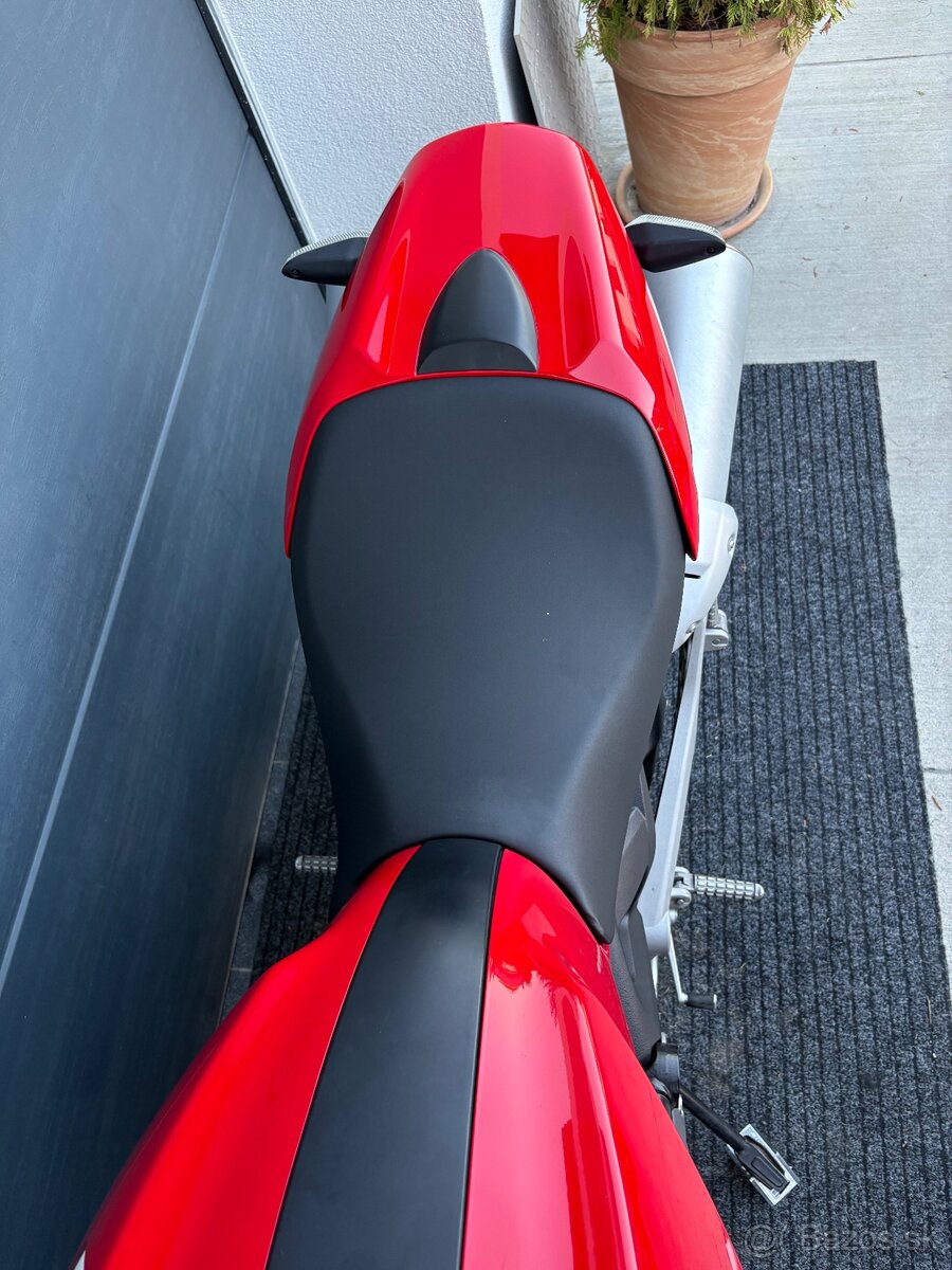 Ducati Monster 696+ - 11