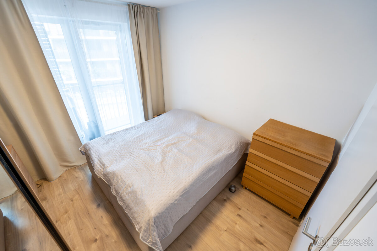 NOVÁ CENA - PREDAJ, NOVOSTAVBA, 3. izbový byt s veľkým balkó - 11
