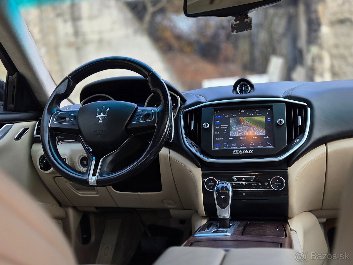 Maserati Ghibli 3.0 V6 Diesel - 11