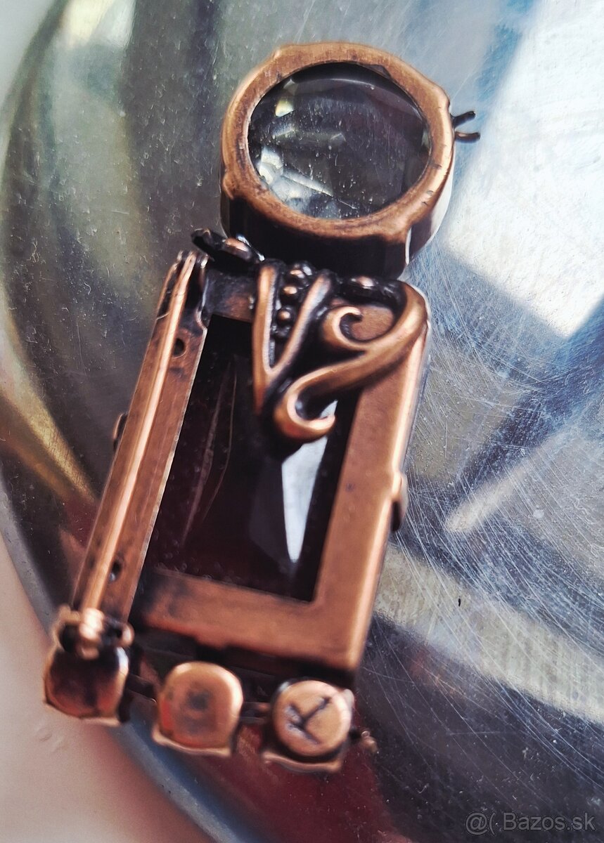 Podnos Berndorf a starožitné brošne - 11