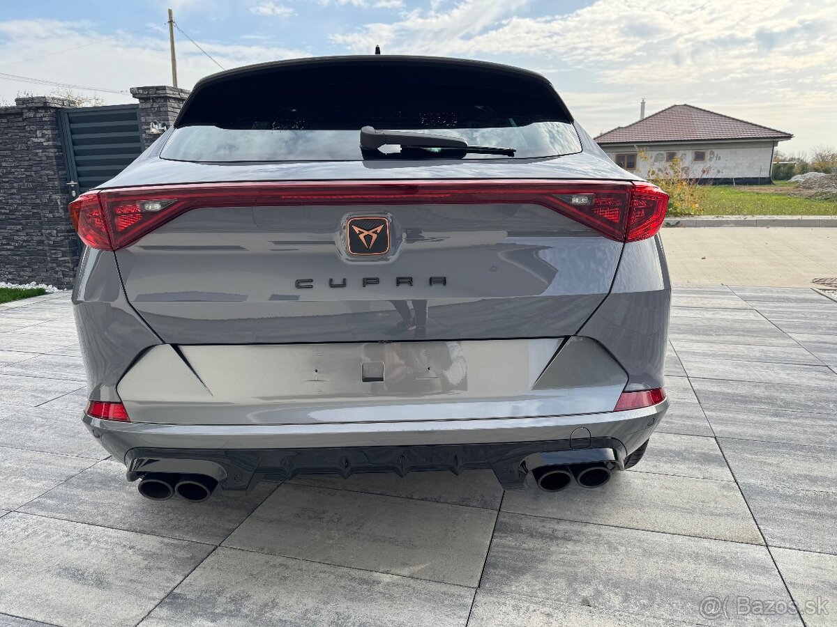 Cupra Formentor VZ 228 KW Brembo/Beats/Ťažné/Pano/Virtual/ - 11