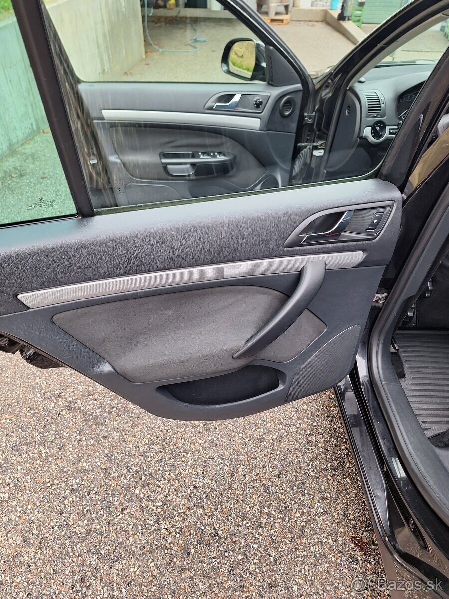 Škoda Octavia combi 1.6 TDI, 77 kW, 2010 - 11