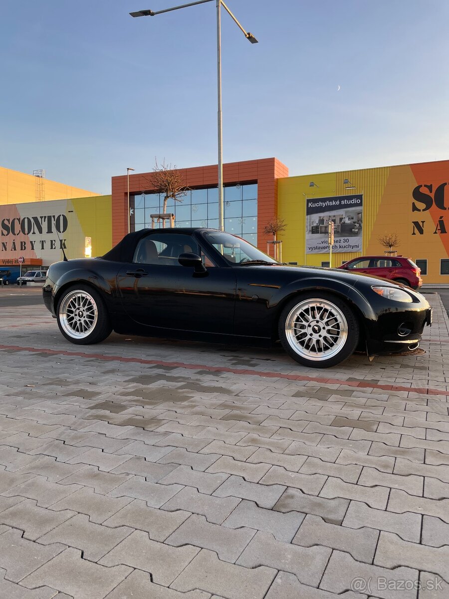 Mazda MX-5 NC - 11