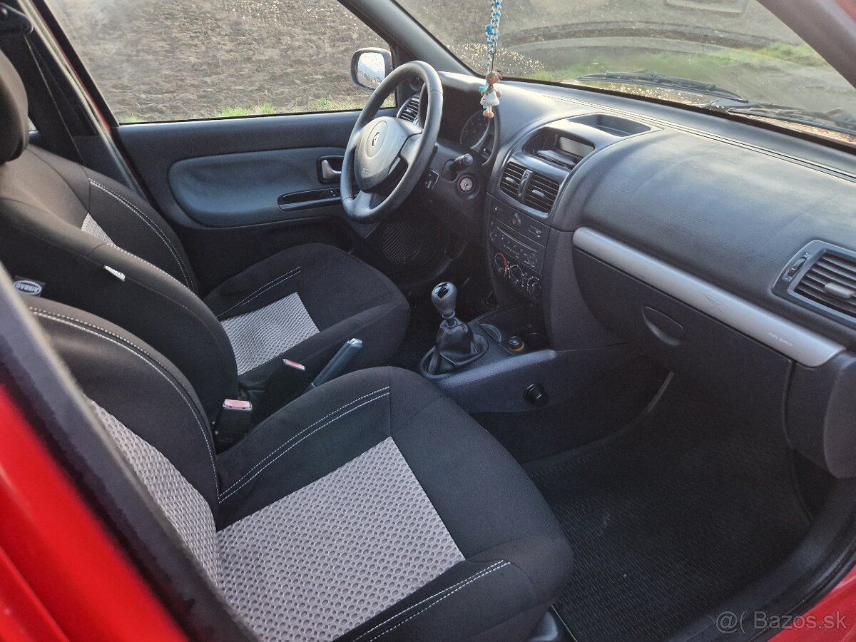 Renault Clio 1.2 i - 11