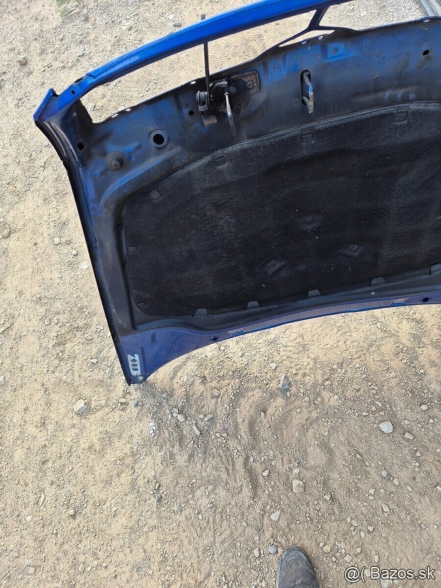 Predám prednú kapotu na Škoda Octavia II 2 - 11