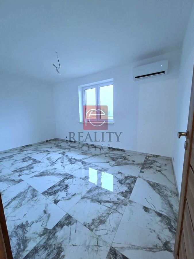 NA PREDAJ novostavba, Golianovo - 11