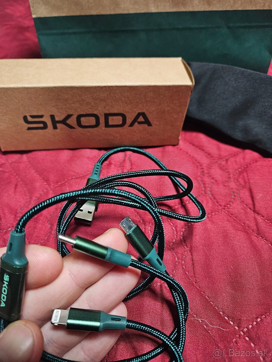 Slnečné okuliare originál Škoda, pero, nabíjací kábel USB - 11