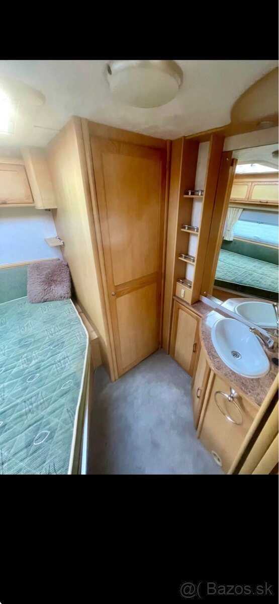 Prodám Karavan Pevná postel - Mover - 11