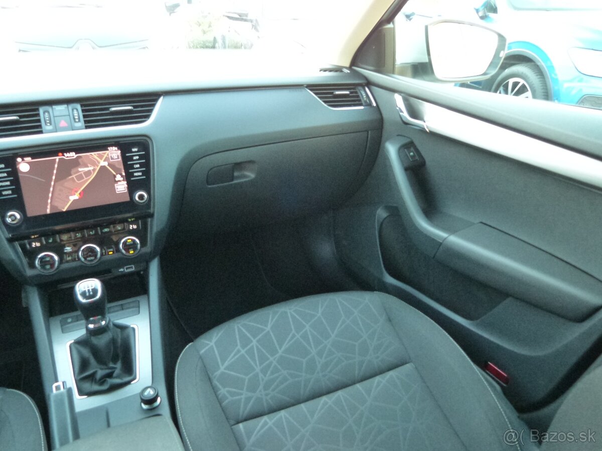 Škoda Octavia Combi 1.6 TDI 115k Clever - 11