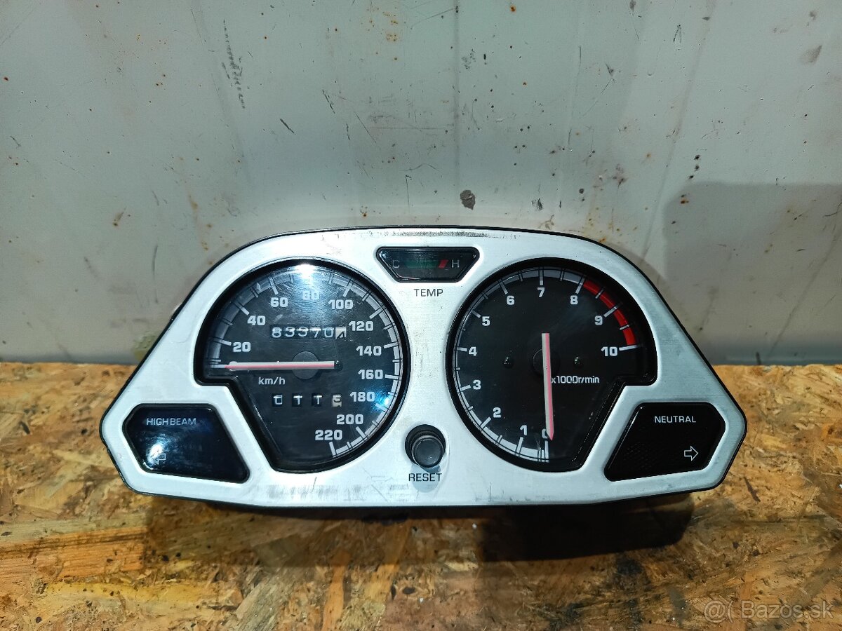 Rozpredám Yamaha xtz 750 Super Tenere - 11