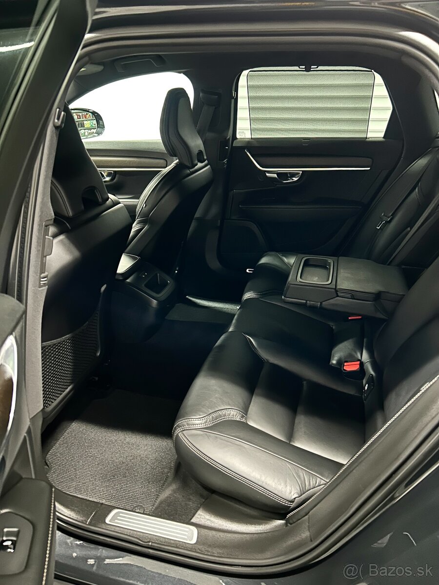 VOLVO V90 CROSS COUNTRY D4 AWD, 4x4, 2.0 D, 140KW/190PS,2020 - 11