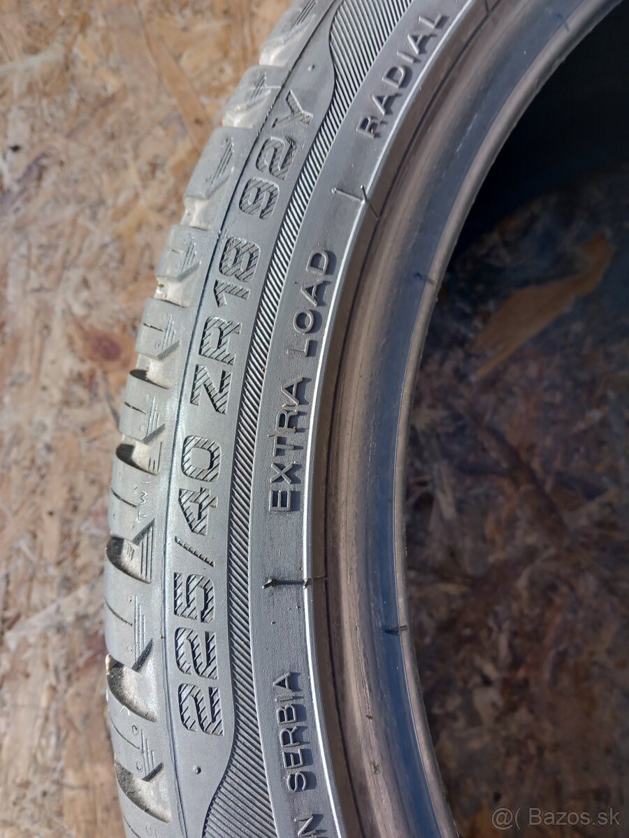225/40 r18 celoročne pneumatiky - 11