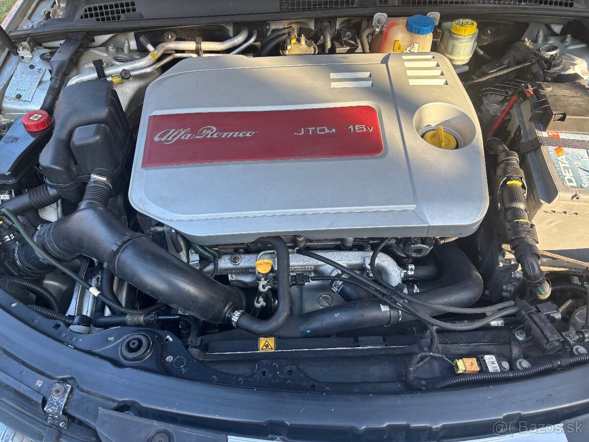 Predám alfa romeo 159 1.9jtd 110kw - 11