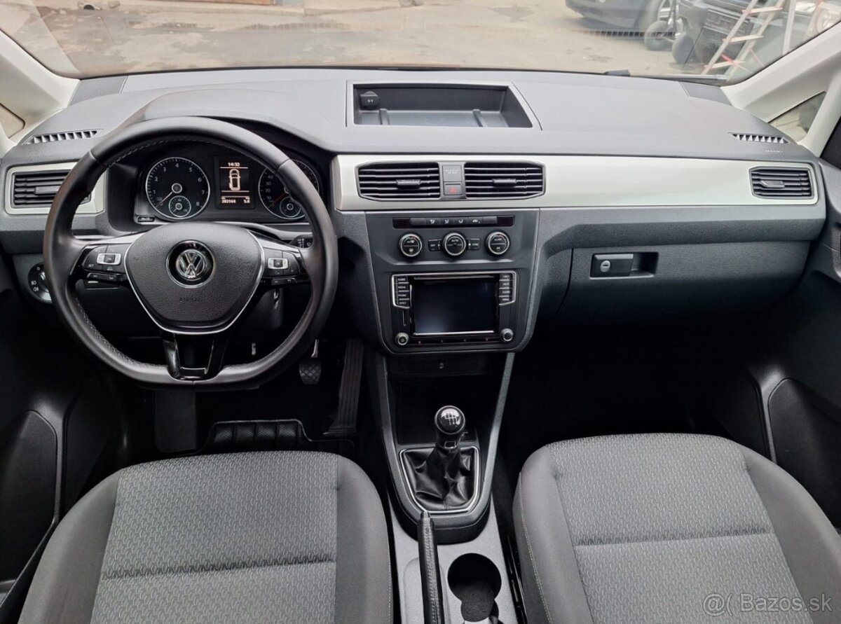 VOLKSWAGEN CADDY MAXI 1,4i 7míst záruka km - 11