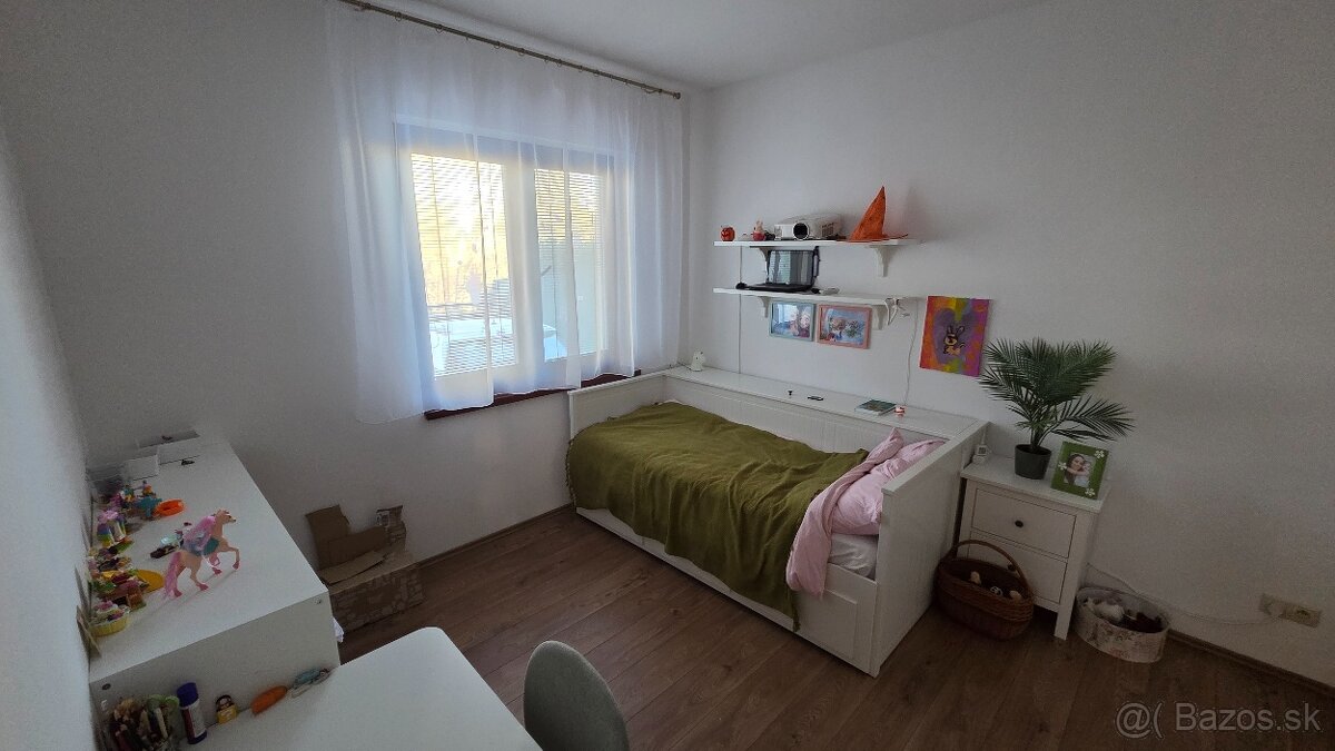Predaj 10.roč.rodinneho domu v Záhorskej Bystrici - 11