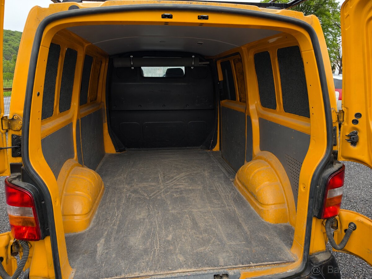 VOLKSWAGEN T5 TRANSPORTER 1.9TDI 3 MIESTNE - 11