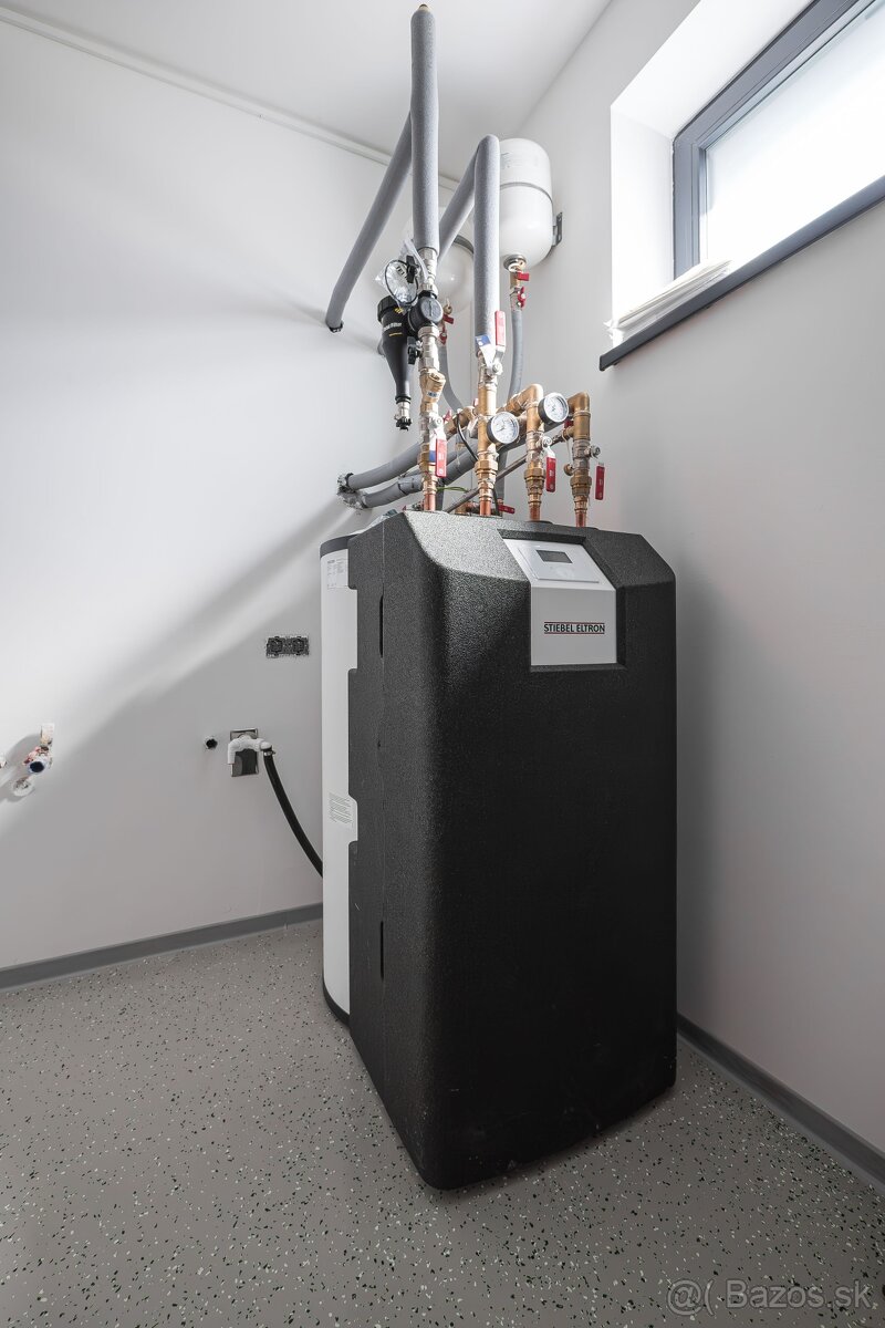 NA PREDAJ 4izb. rekreačný dom priamo pri golfovom areály - 11