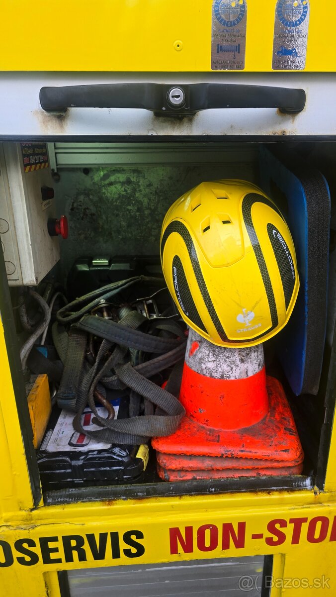 Predam odťahovy špeciál - 11