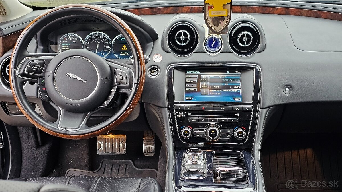 Jaguár XJ Long3,0 TDI - 11