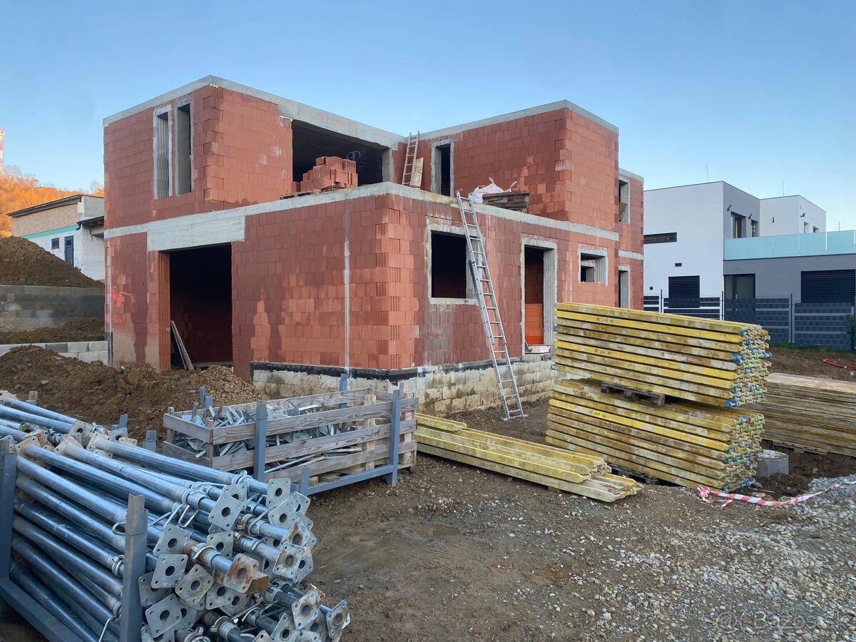 MONOLITICKÝ STROP - ŽELEZOBETÓNOVÝ STROP - 11