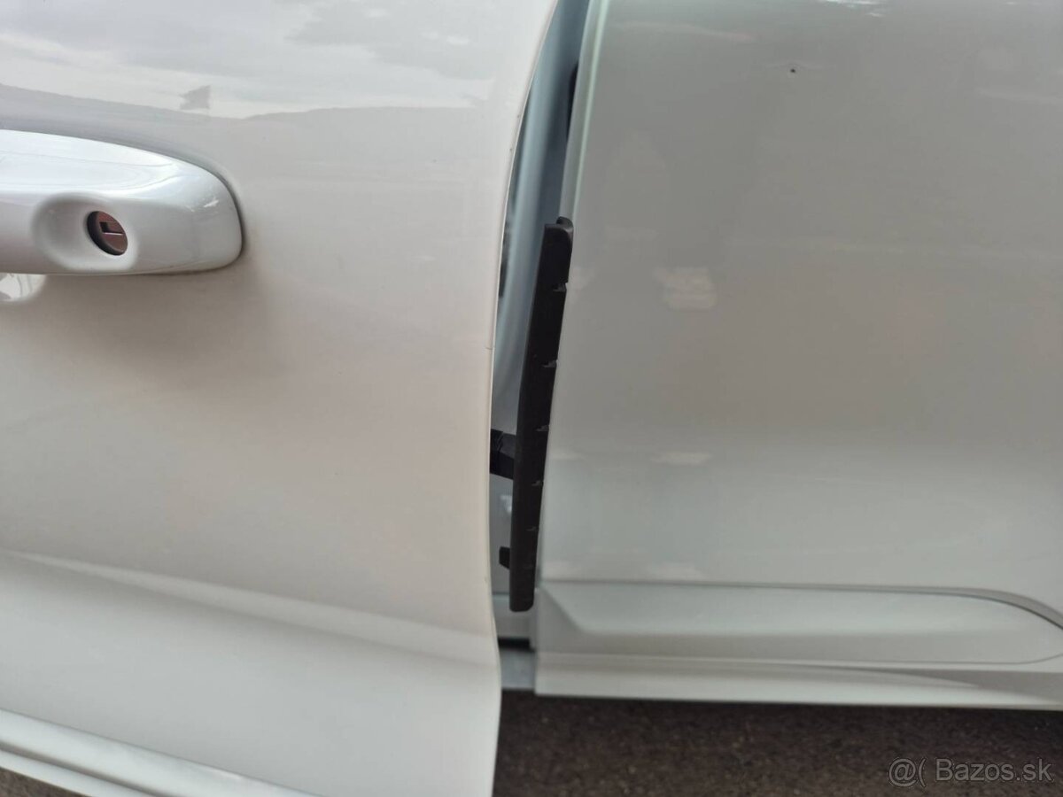 Ford Kuga 2.5 Duratec PHEV 225k ST-Line CVT - 11