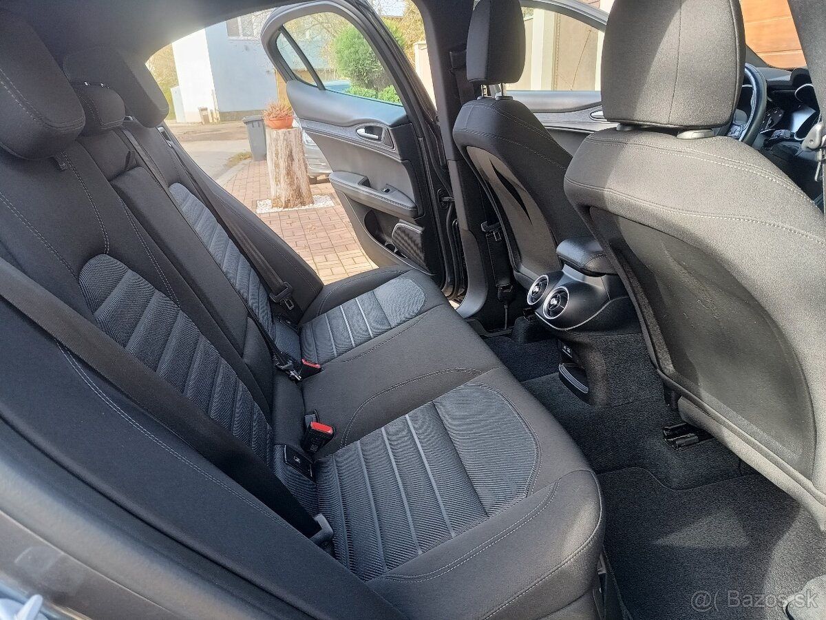 ❄️ZIMNÁ AKCIA Alfa Romeo Stelvio 2.2 JTD 190k AWD A/T r.2022 - 11