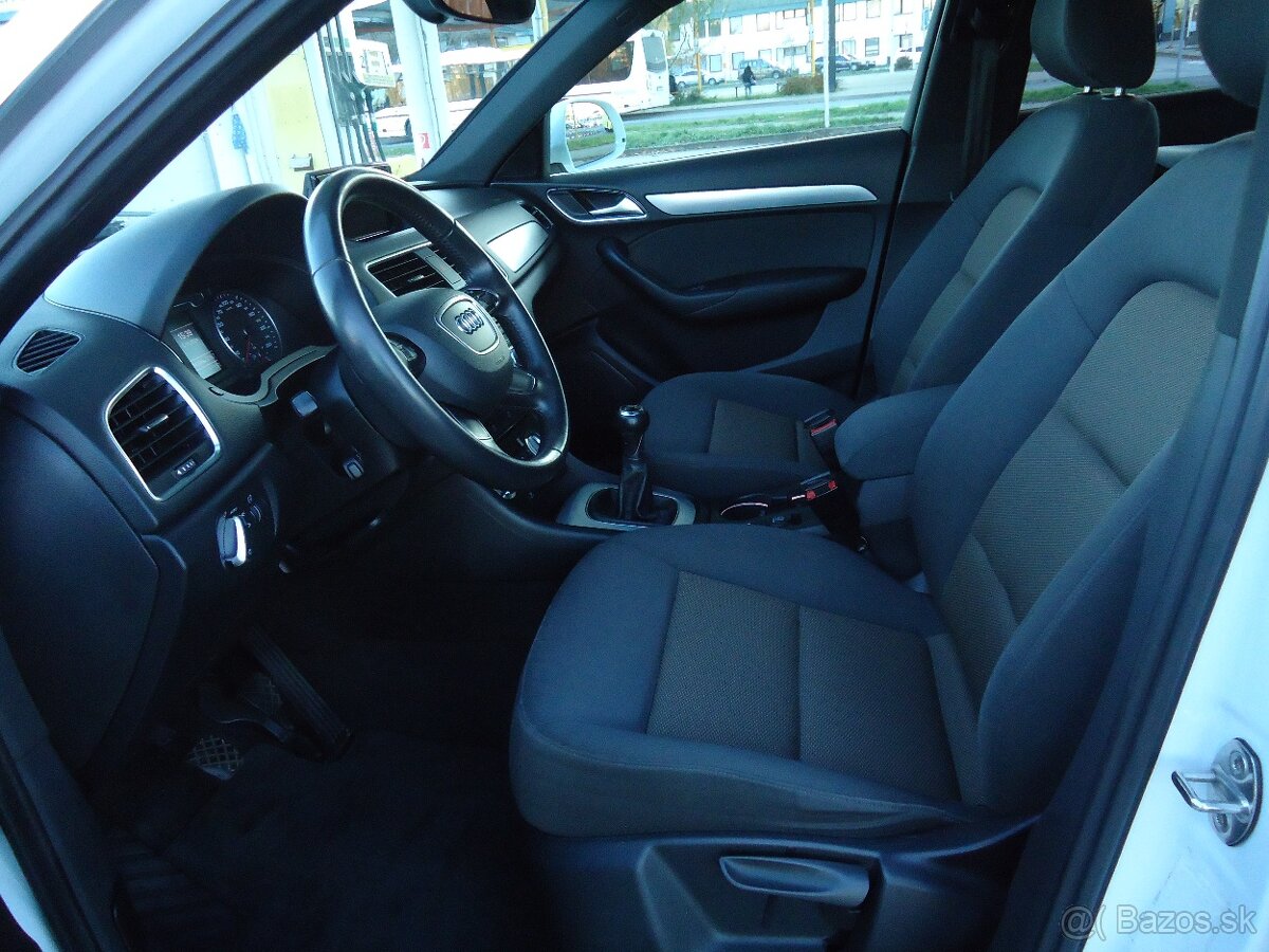 Audi Q3 2.0 TDI PRESTIGE S-LINE - 11