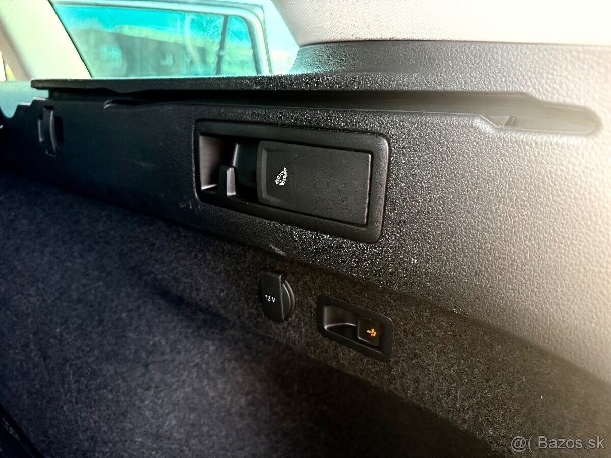 Volkswagen Passat Variant 2.0 TDI EVO Business - 11