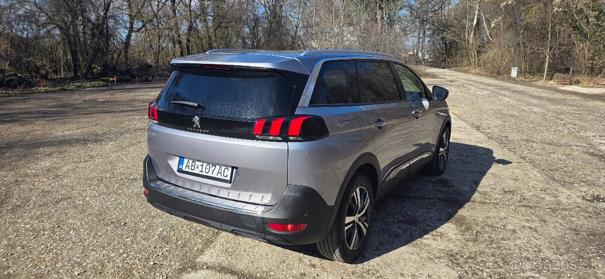 Peugeot 5008 7 miestne - 11