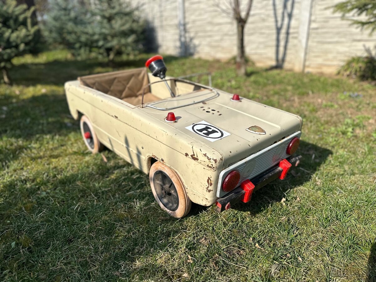 Slapaci auticko - 11